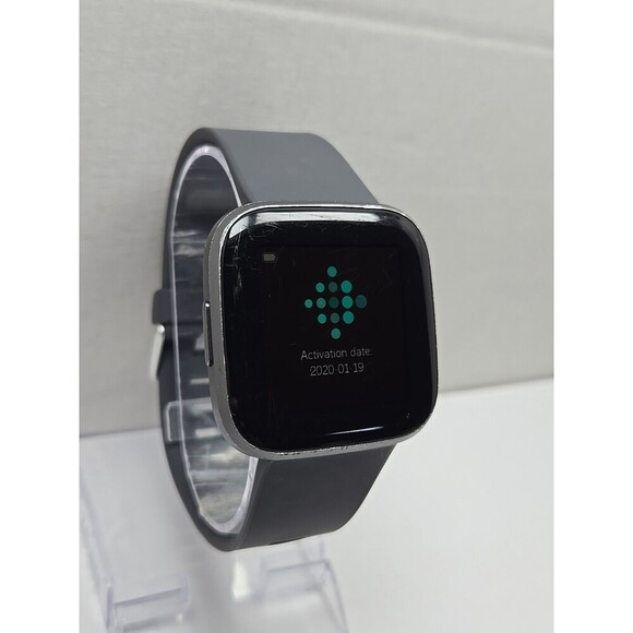Fitbit Versa 2 Smartwatch Gray 40mm Alexa WR50M Always On Display No Charger - Picture 3 of 10
